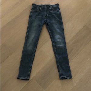 Blue skinny jeans